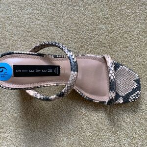 Ladies sandals.  Size 6.5